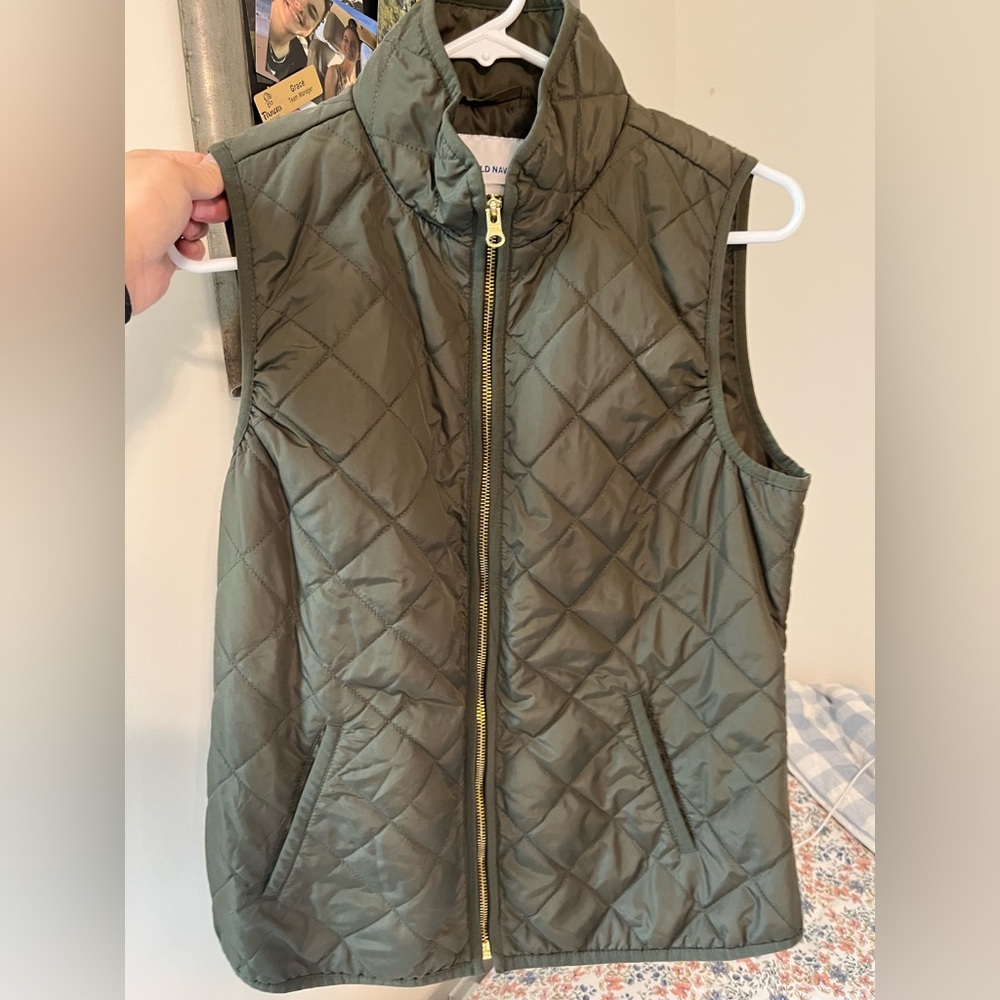Old navy vest